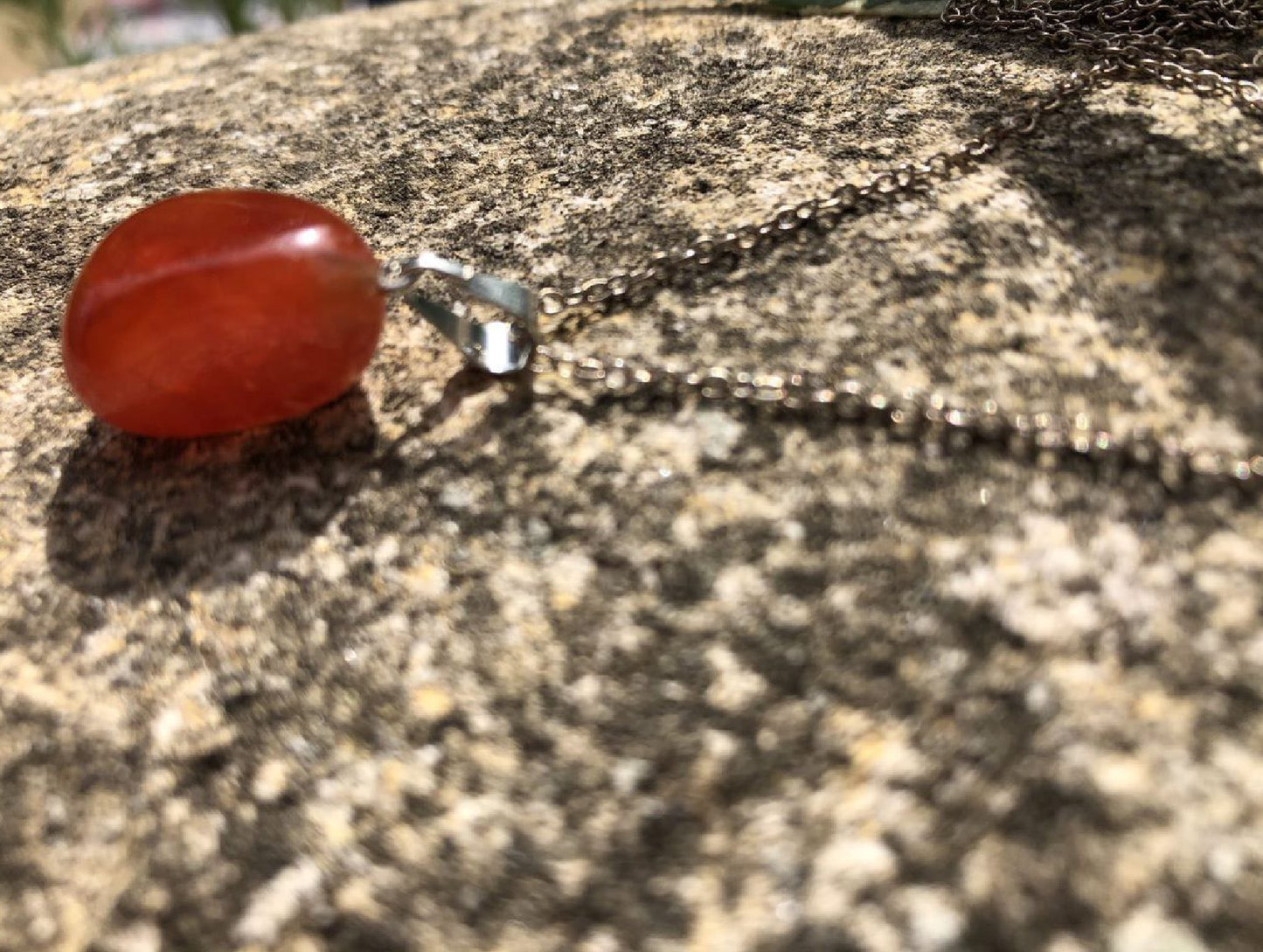 Boutique ésotérique - Lithothérapie Pendentif Pierre en Cornaline - SOEURS