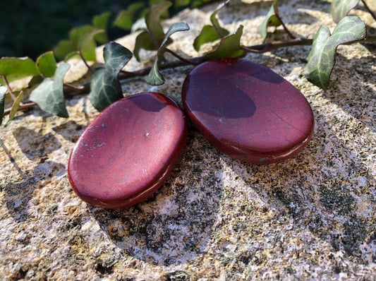 Boutique ésotérique - Lithothérapie Galet Jaspe Rouge anti Stress - SOEURS