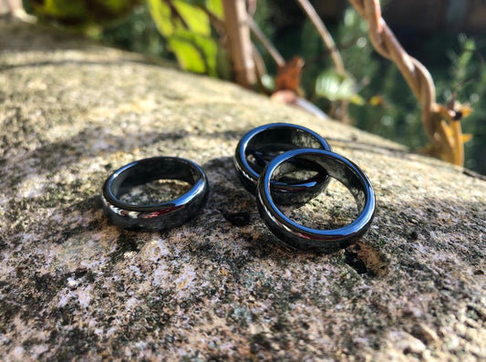 Bijou lithothérapie femme ou homme – bague hématite aux bienfaits apaisants