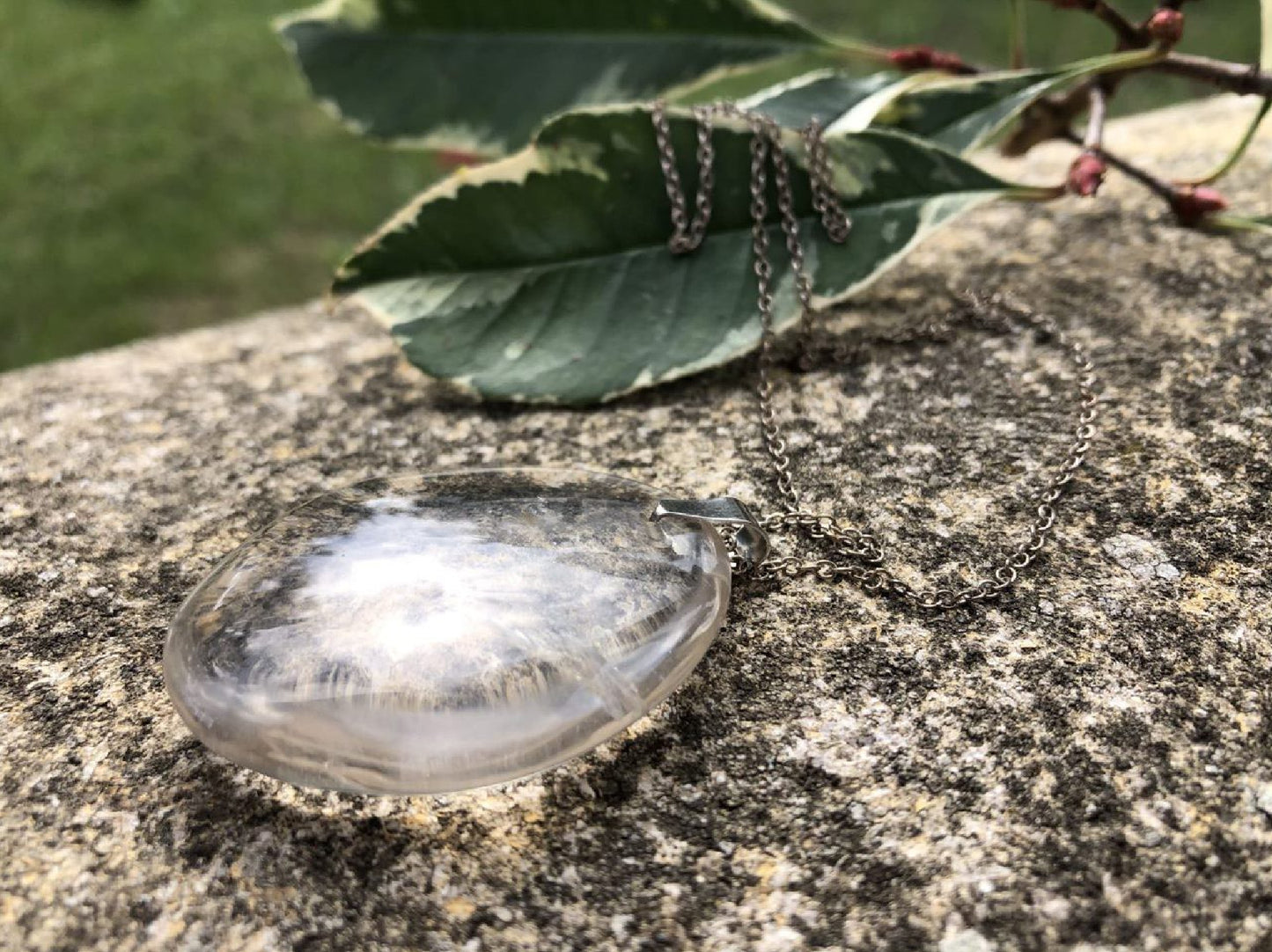 Boutique ésotérique - Lithothérapie Pendentif en Cristal de Roche- SOEURS