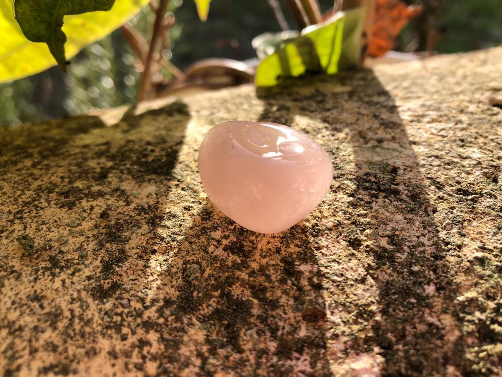 Boutique ésotérique - Lithothérapie Pierre Cubique Quartz Rose - SOEURS