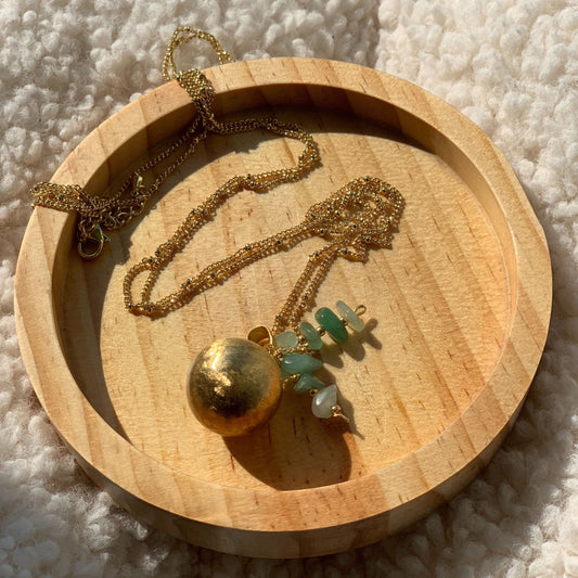 Bola de Grossesse et lithothérapie - Doré brossé et aventurine verte