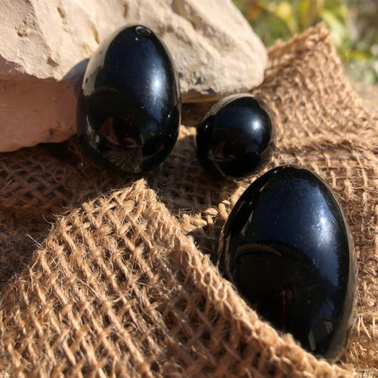set de 3 tailles d'oeufs de yoni en pierre obsidienne