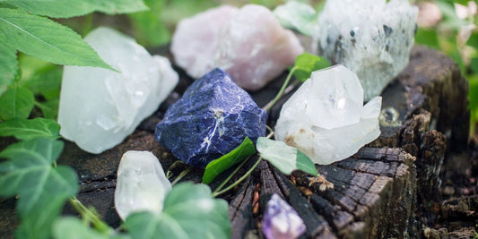 Boutique Holistique en ligne - Pierres de Lithothérapie contre le stress  Amethyste, Quartz Rose, Cristal de Roche...