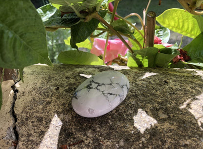 Boutique ésotérique - Lithothérapie Galet en Howlite - SOEURS