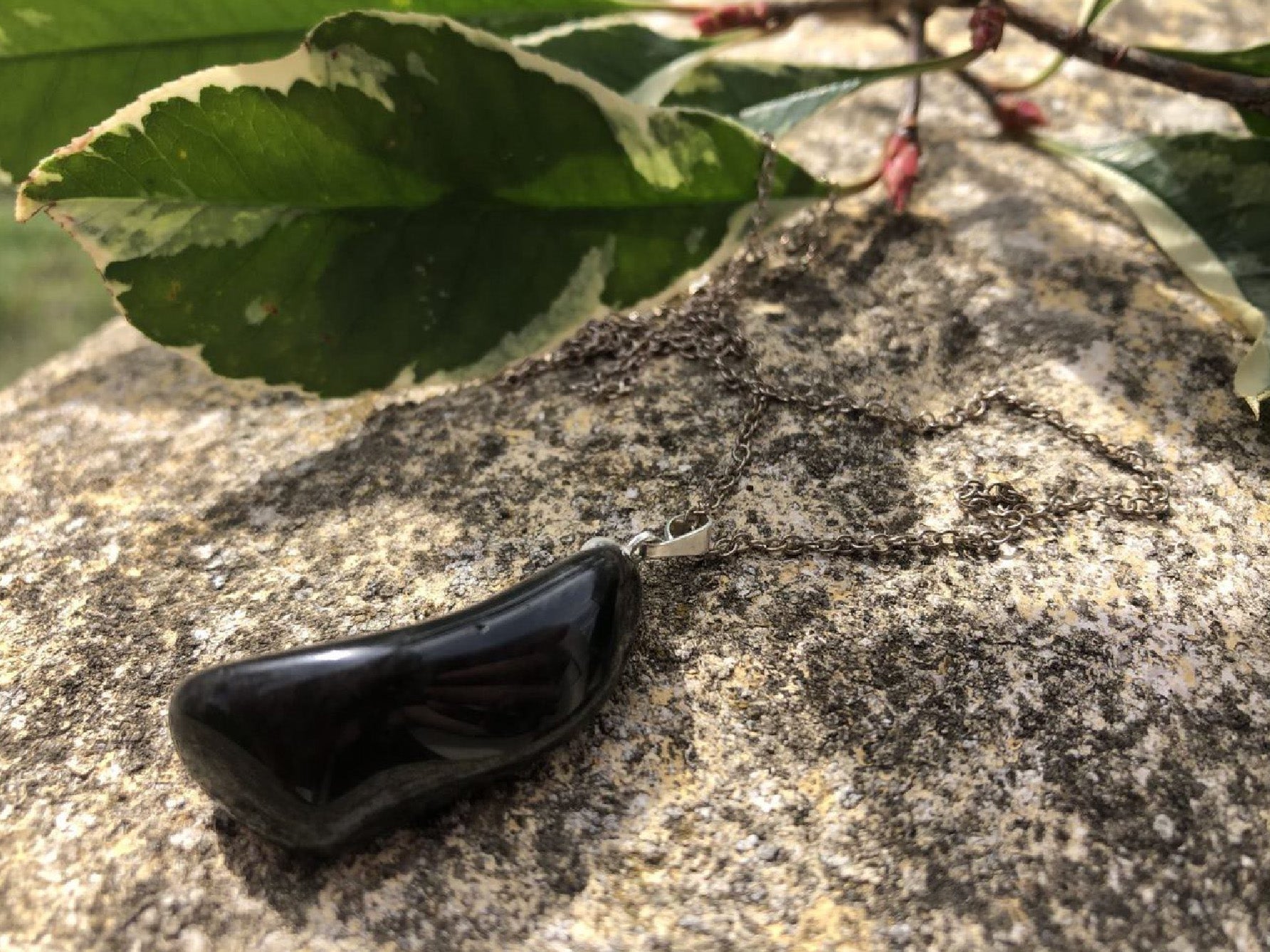 Boutique ésotérique - Lithothérapie Obsidienne Pendentif en Pierre - SOEURS