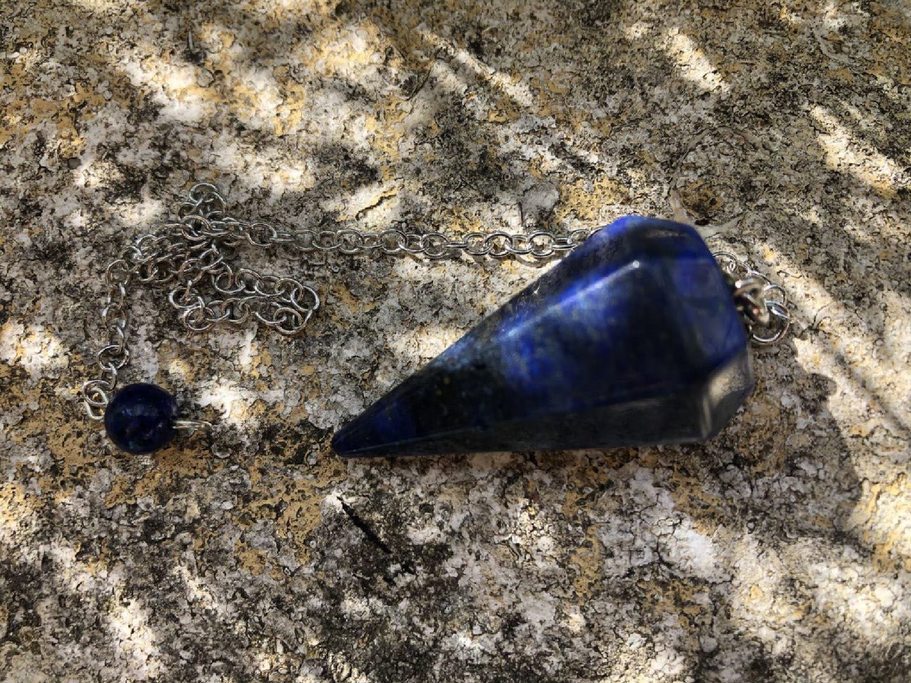 Boutique ésotérique - Lithothérapie Divination Pendule Lapis Lazuli  - SOEURS