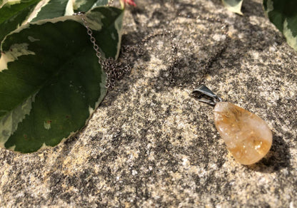 Boutique ésotérique - Lithothérapie Pendentif en Citrine - SOEURS