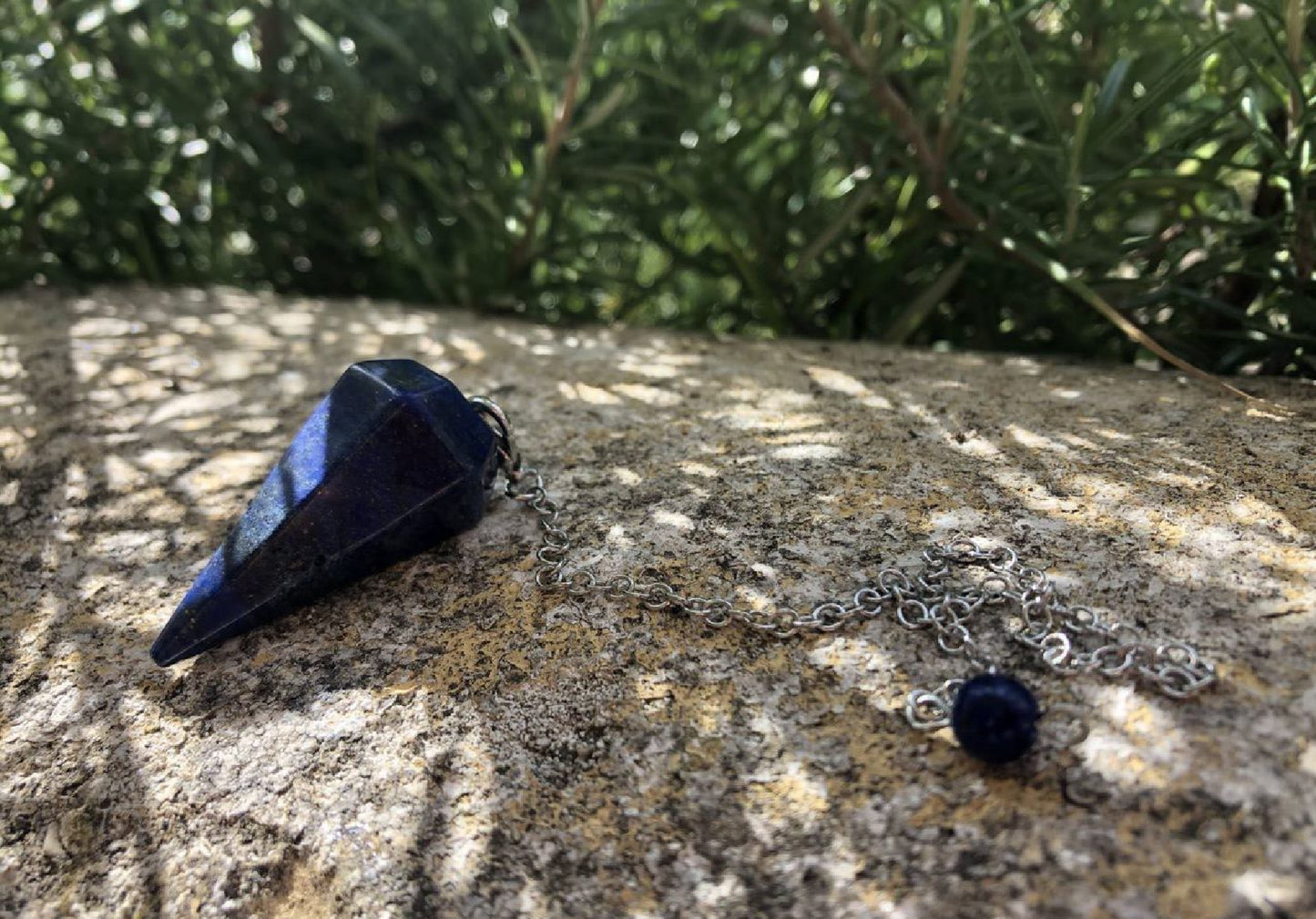 Boutique ésotérique - Divination Pendule Pierre Lapis Lazuli  - SOEURS