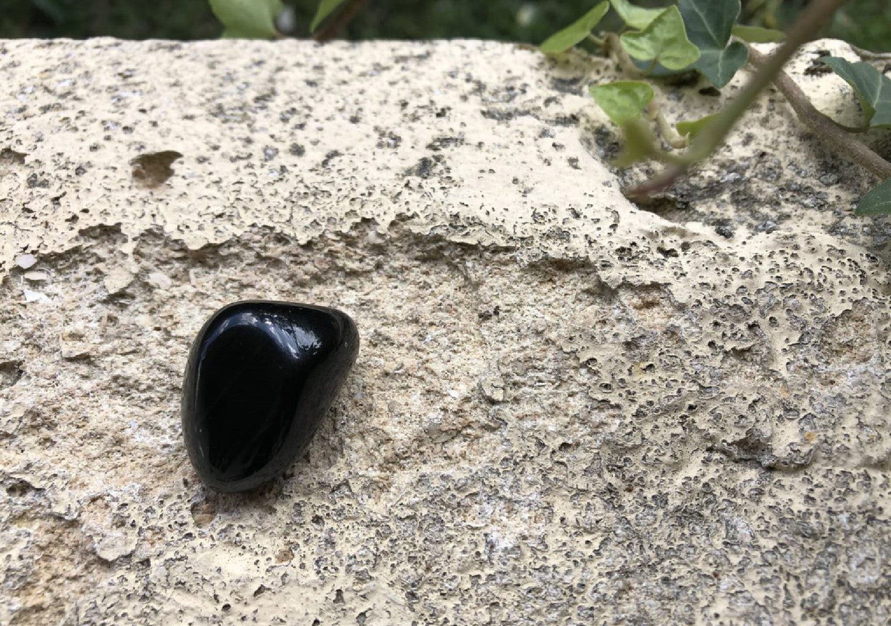 Boutique ésotérique - Lithothérapie Obsidienne Pendentif en Pierre - SOEURS