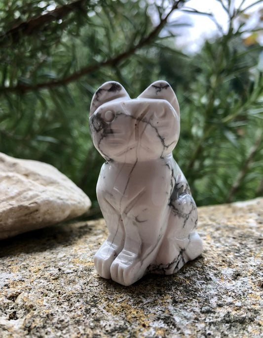 Boutique de Lithothérapie en ligne - Figurine chat en pierre Howlite Blanche - SOEURS