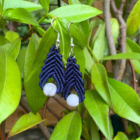 Boucles d’Oreilles Perle Howlite_Bleu Nuit