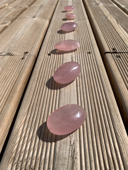 Galet en Quartz Rose