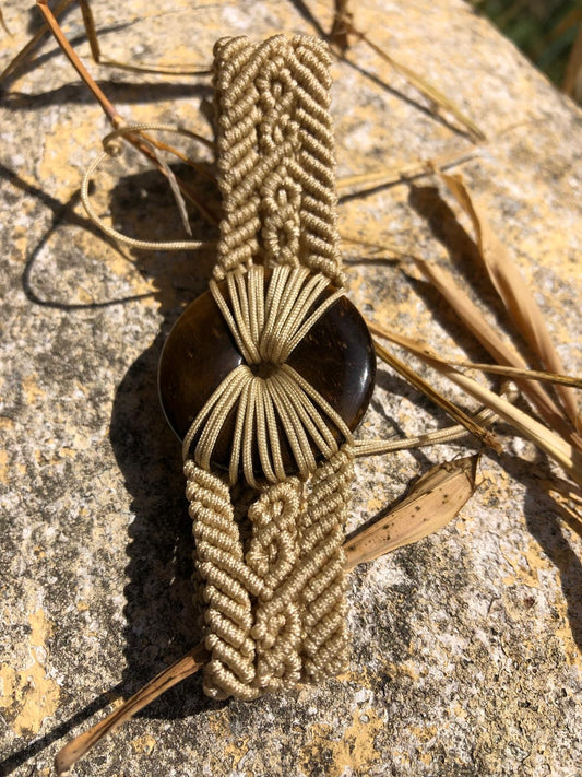 Boutique de Lithothérapie - Bracelet tréssé avec un donut en Oeil de Tigre